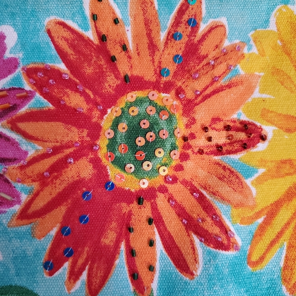 Beautiful, Colorful Farida Zaman for Sun and Sand Accesories Handbag- Host Pick - Picture 5 of 10